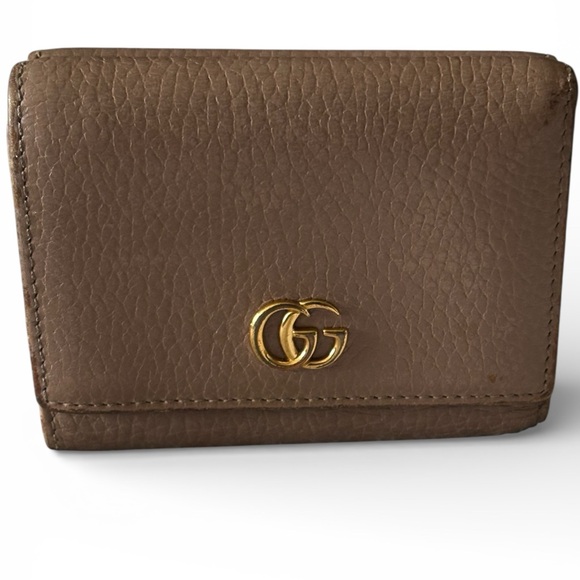 Gucci Taupe marmot small trifold Leather Wallet with Gold Logo - Picture 2 of 15